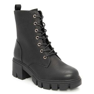 NWT Chinese Laundry Combat Boots
